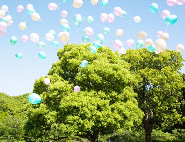 4月22日は「アースデイ」バルーンリリース等の風船が与える地球環境への影響について